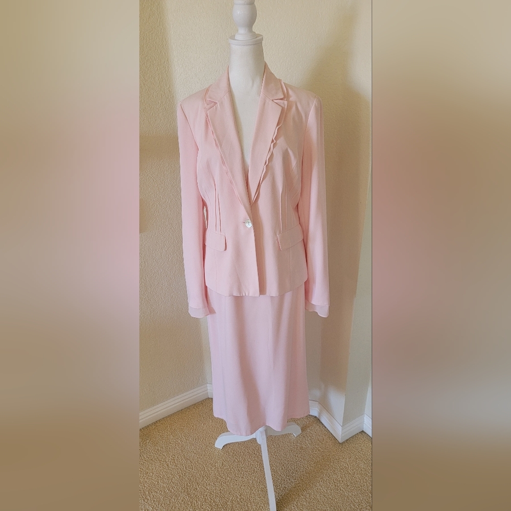 Together Formal Business Pink Suit, size 12